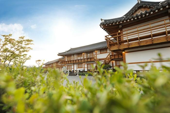 경주 후연지한옥펜션 / 