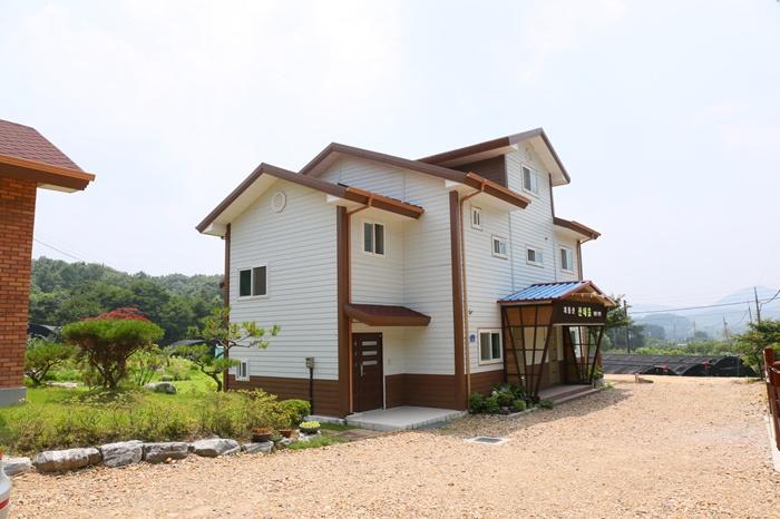 공주 계룡산 산내음펜션 / 