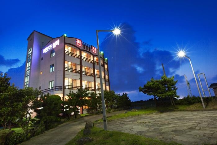 제주 바닷가쉼터펜션 / 