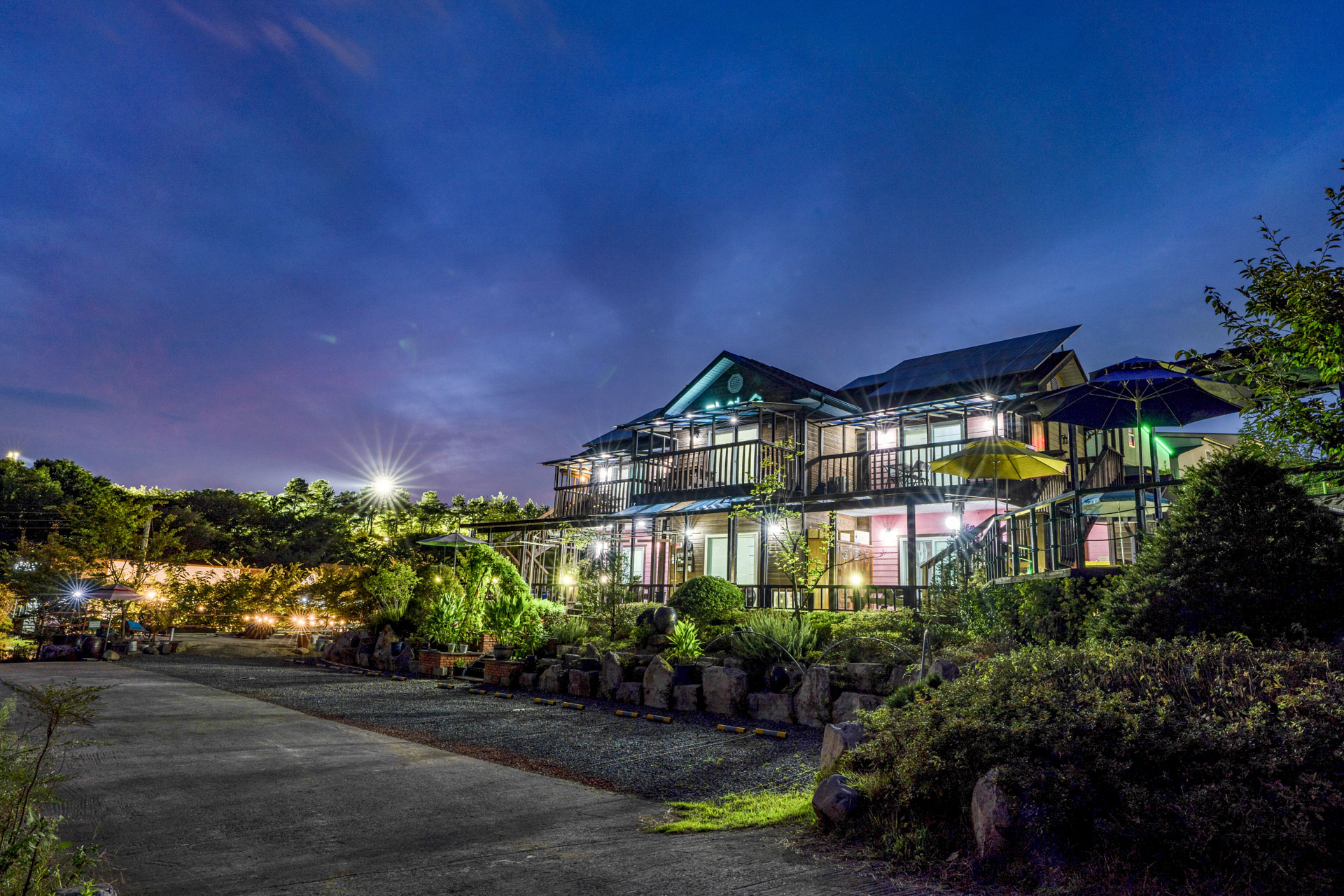 경주 자연숲 펜션 / 