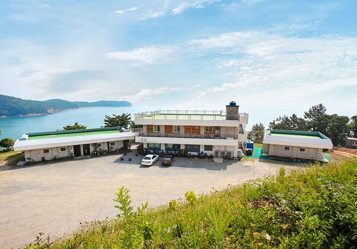 여수 레브펜션 / 
