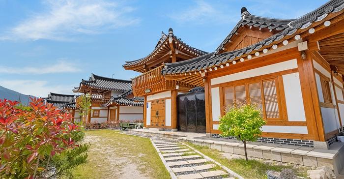 경주신라한옥호텔앤펜션 / 