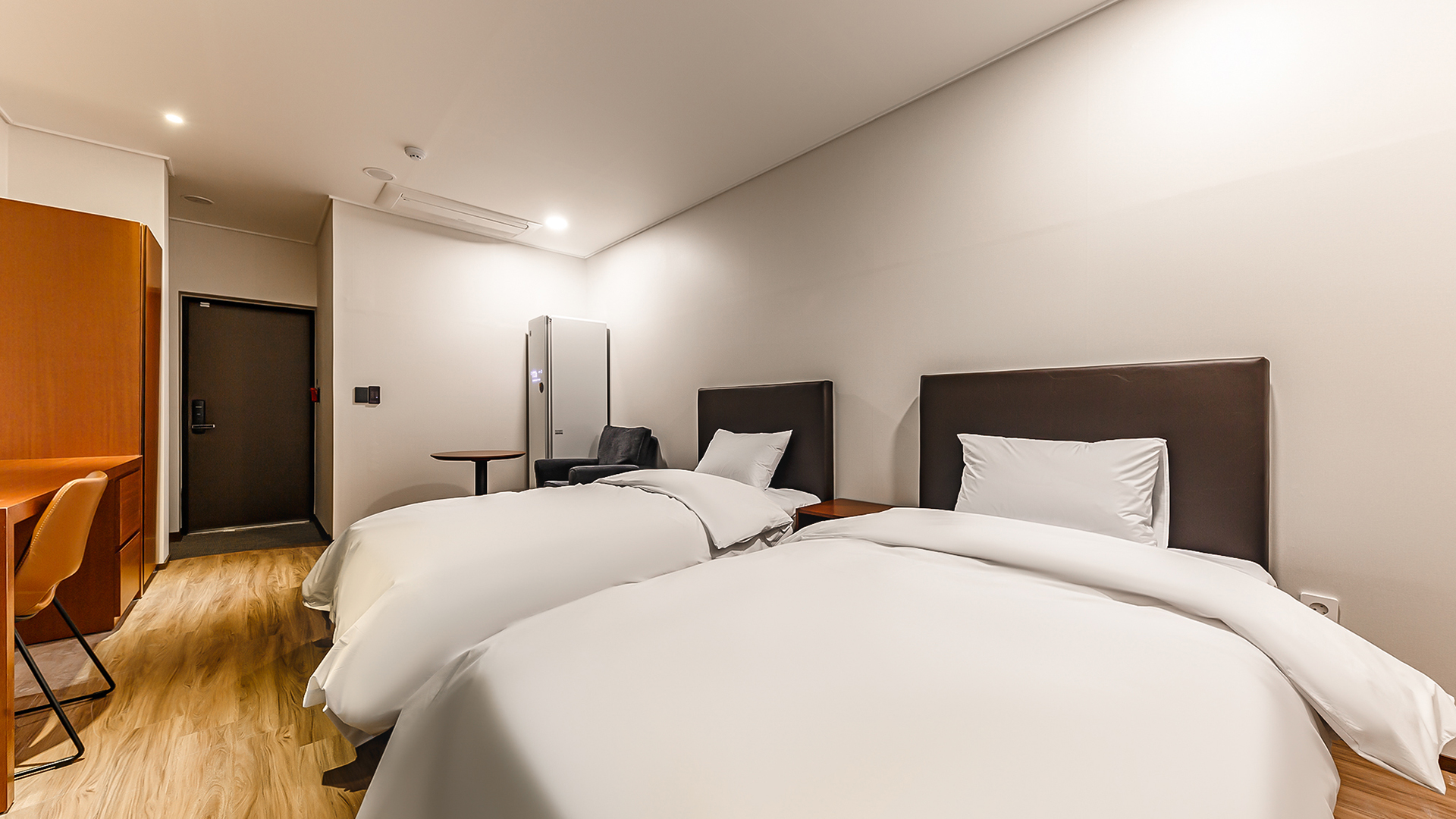 더 호텔 아리아 (THE HOTEL ARIA) / 