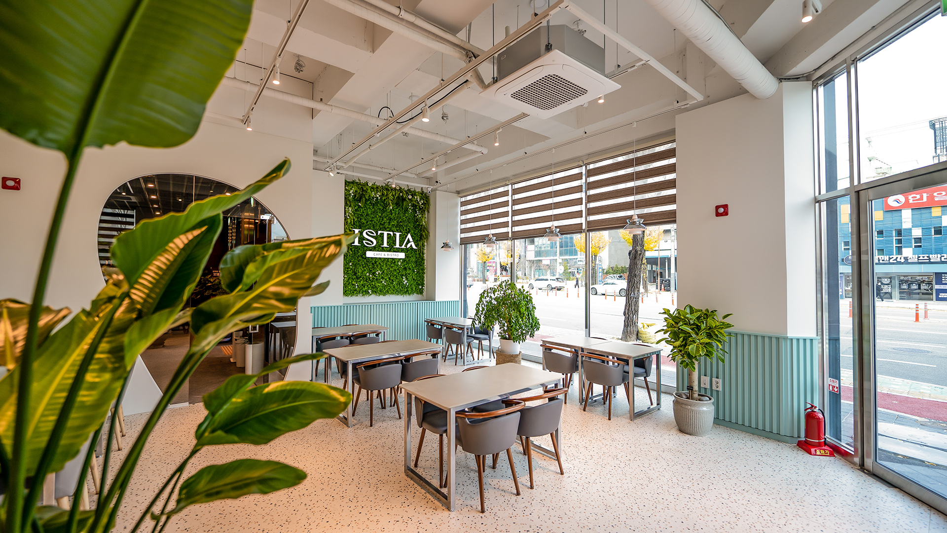 Hotel Istia 춘천 이스티아 호텔 / 