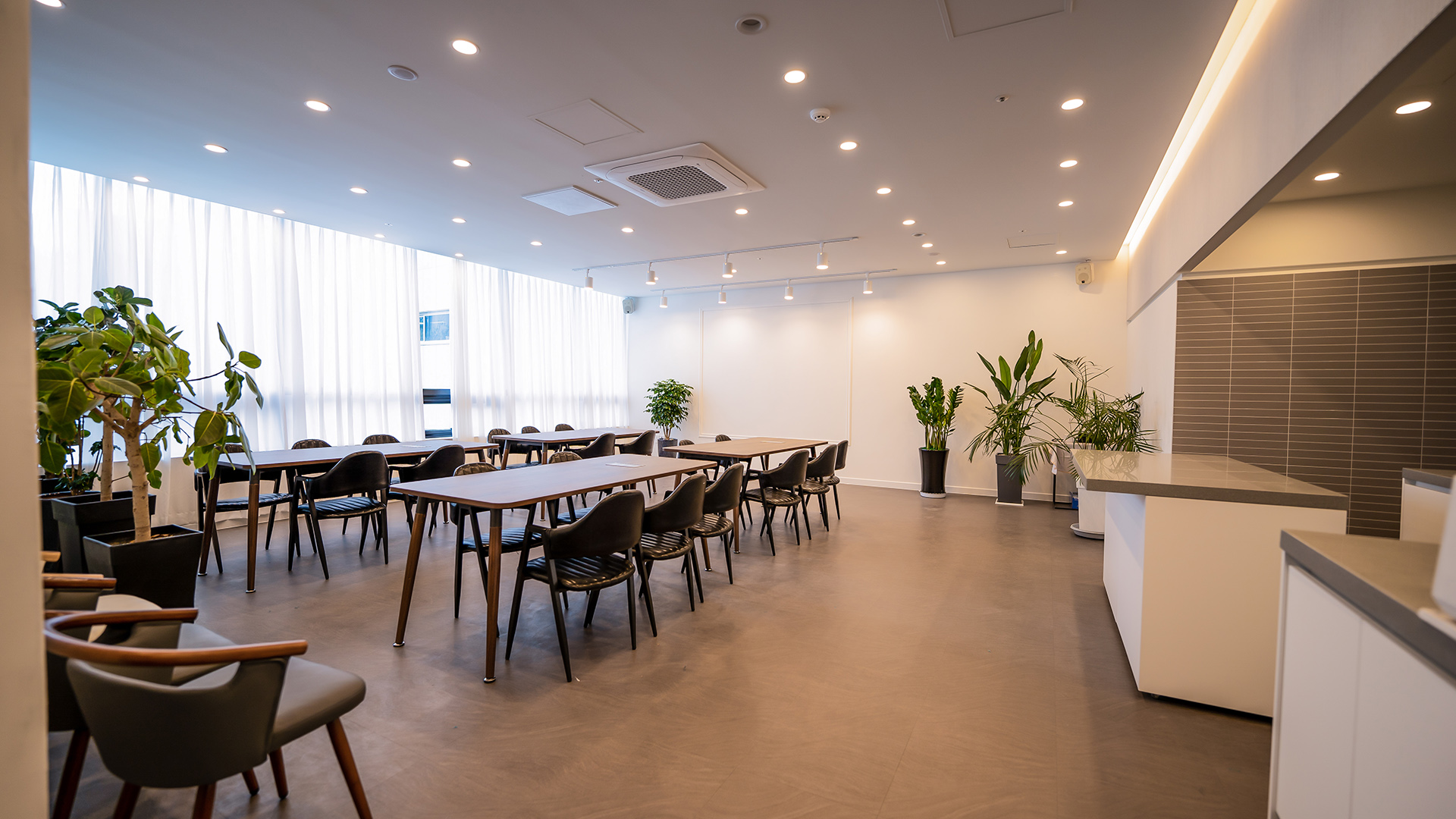 Hotel Istia 춘천 이스티아 호텔 / 