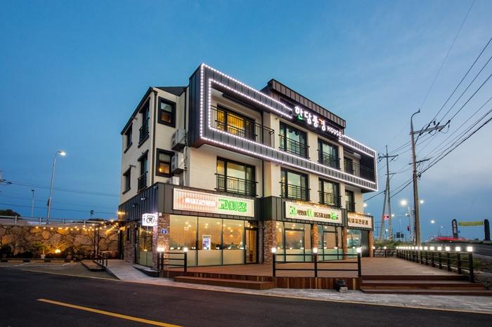 제주 한담풍경하우스펜션 / 