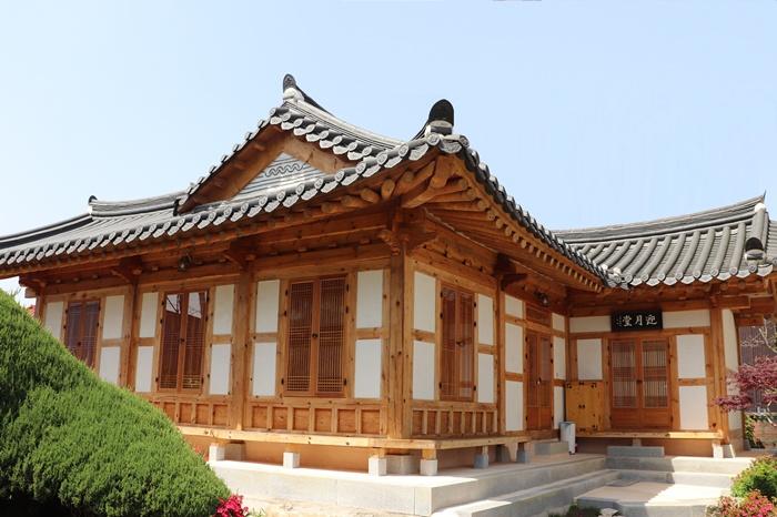 익산 영월당 한옥독채펜션 / 