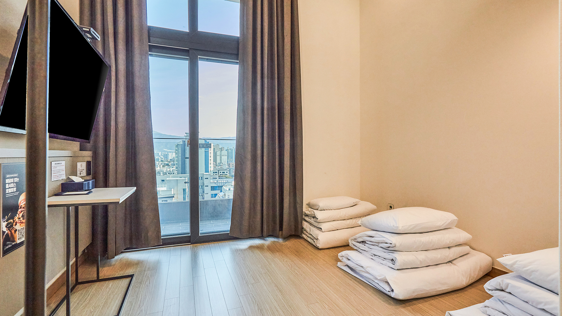 Hotel Istia 춘천 이스티아 호텔 / 
