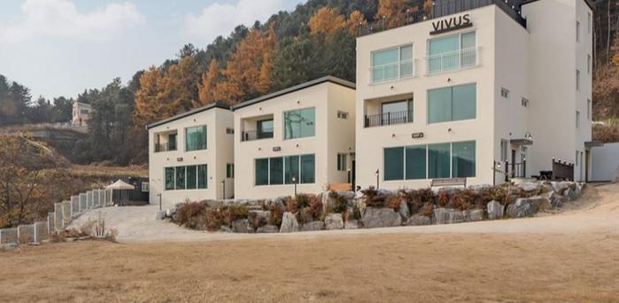 가평 비버스스크린골프키즈풀빌라 / 