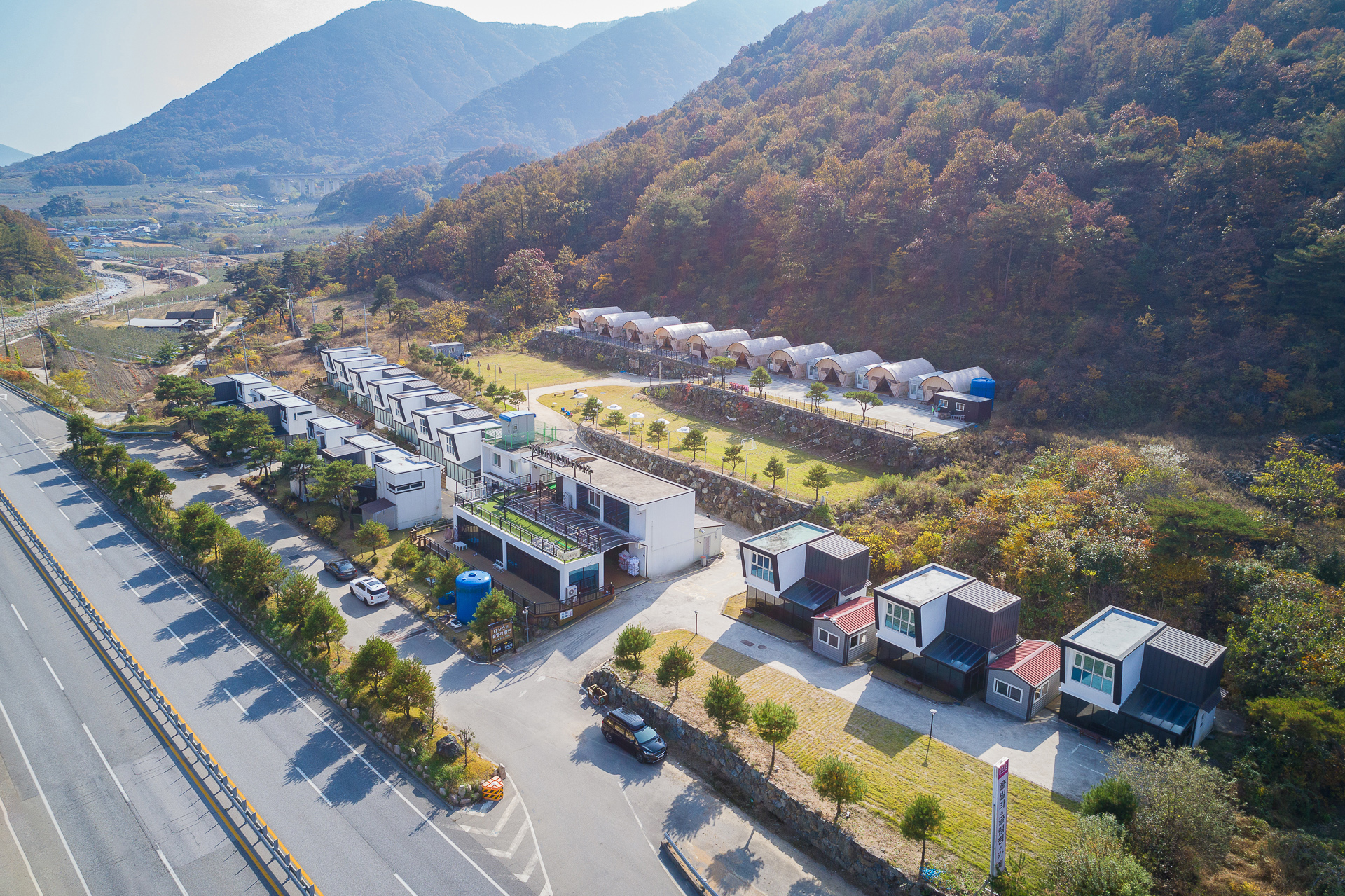 문경 더모스트 풀빌라 / 