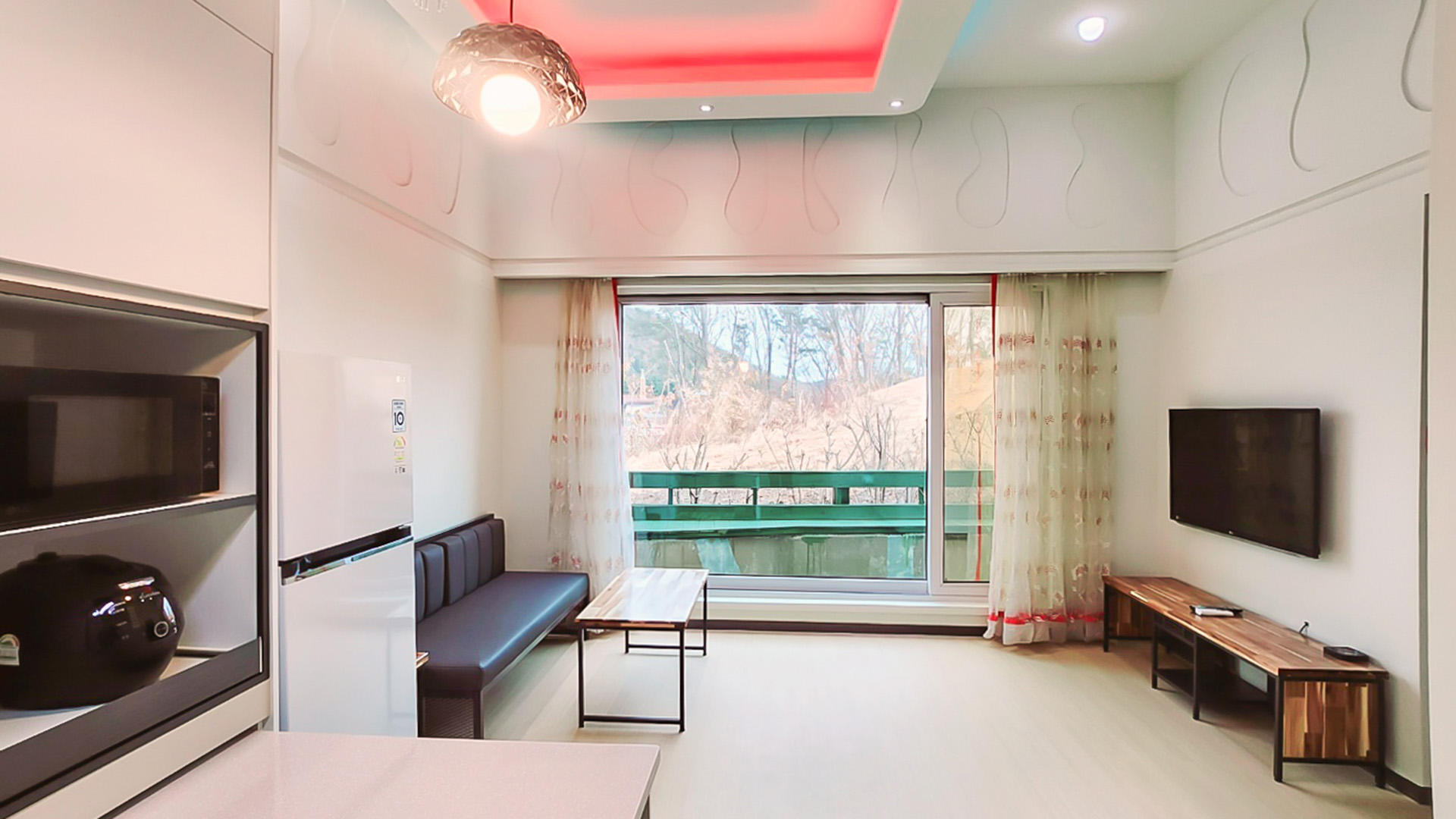 파주 숲속의궁전 펜션 / 
