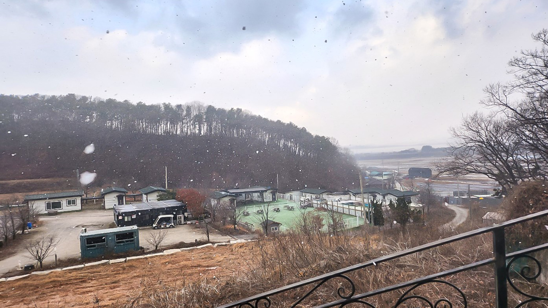 파주 숲속의궁전 펜션 / 