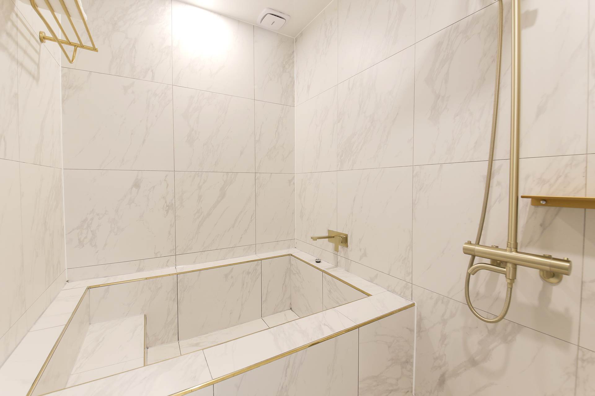 속초 관광 비즈니스호텔 카멜 /