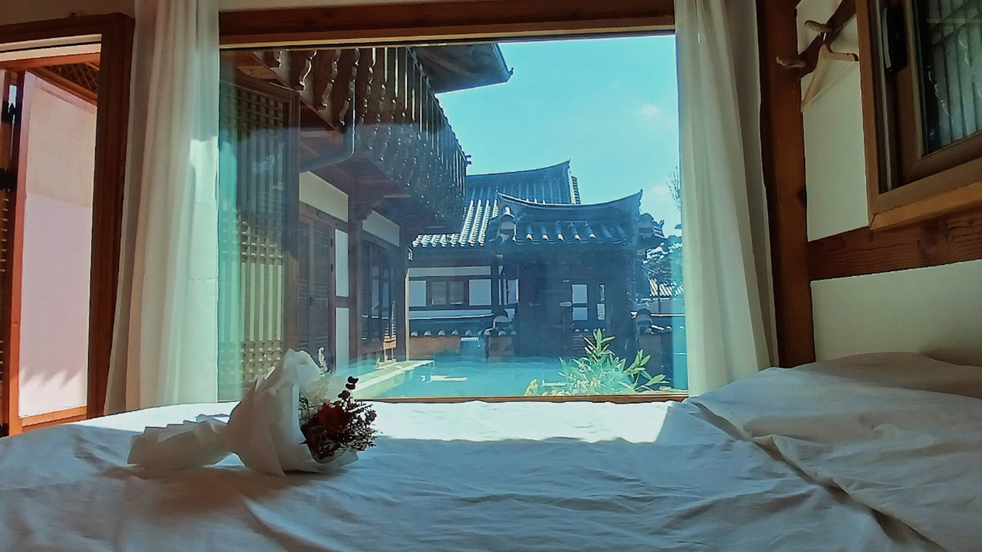 전주 한옥마을 한지꿀잠 / 