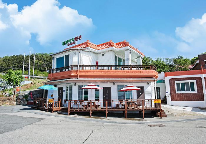 영덕 블루비치펜션 / 