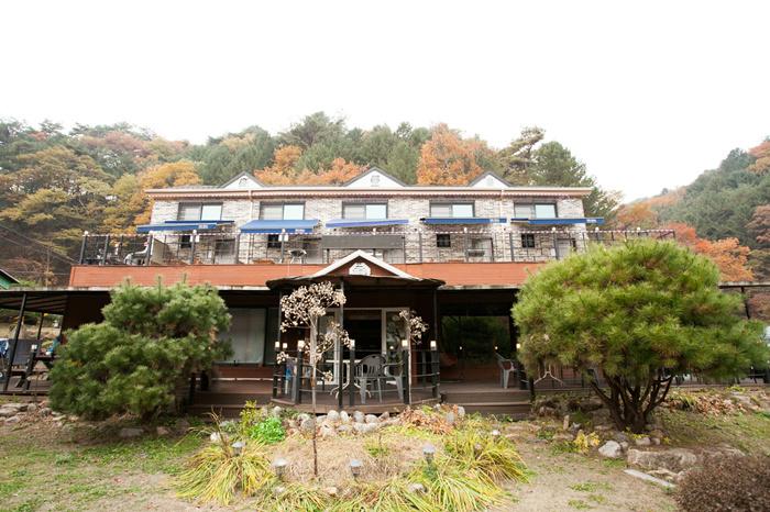 홍천 테라스 카페&펜션 / 