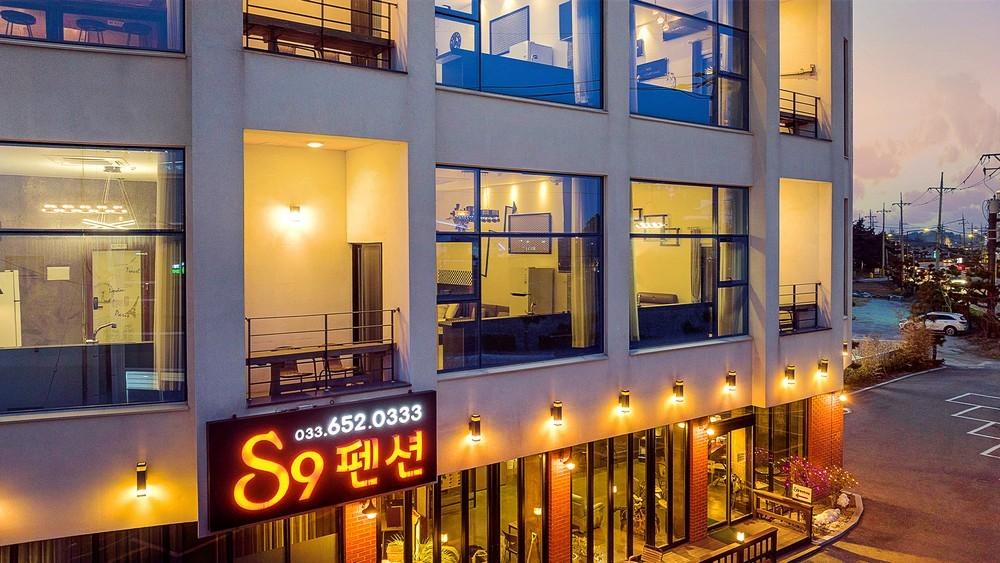 강릉 경포대 S9 바닷가 가족 스파 펜션 / 