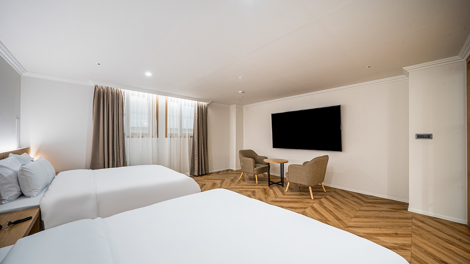 에이치에비뉴호텔 구미옥계점 /