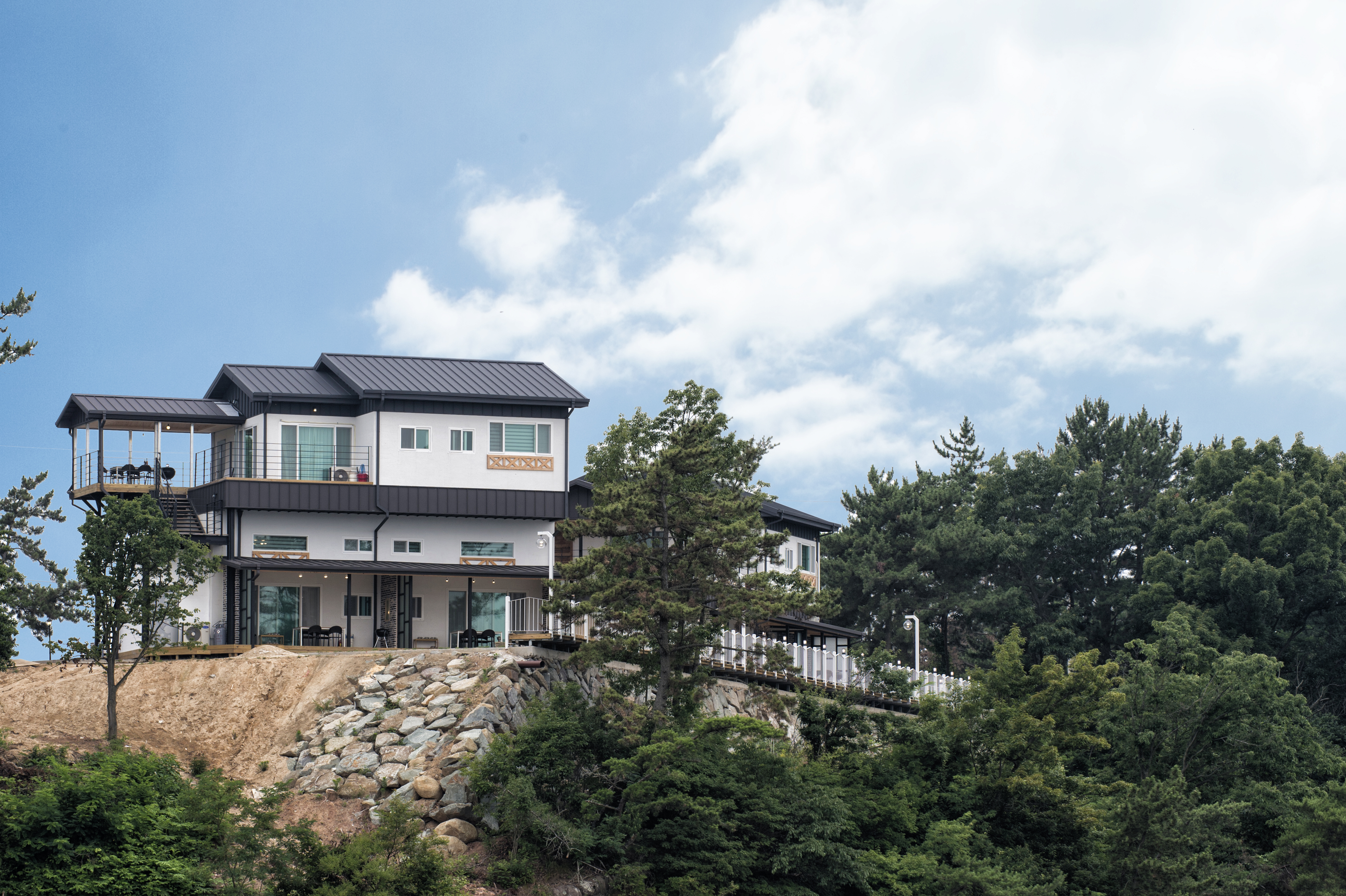 사천 오션펜션 / 