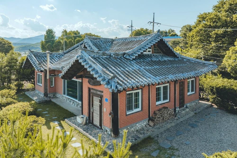 춘천 비안단테 독채한옥 / 