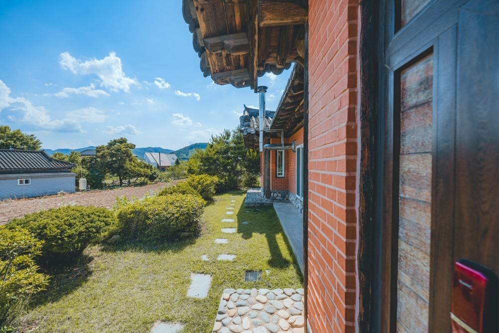 춘천 비안단테 독채한옥 / 