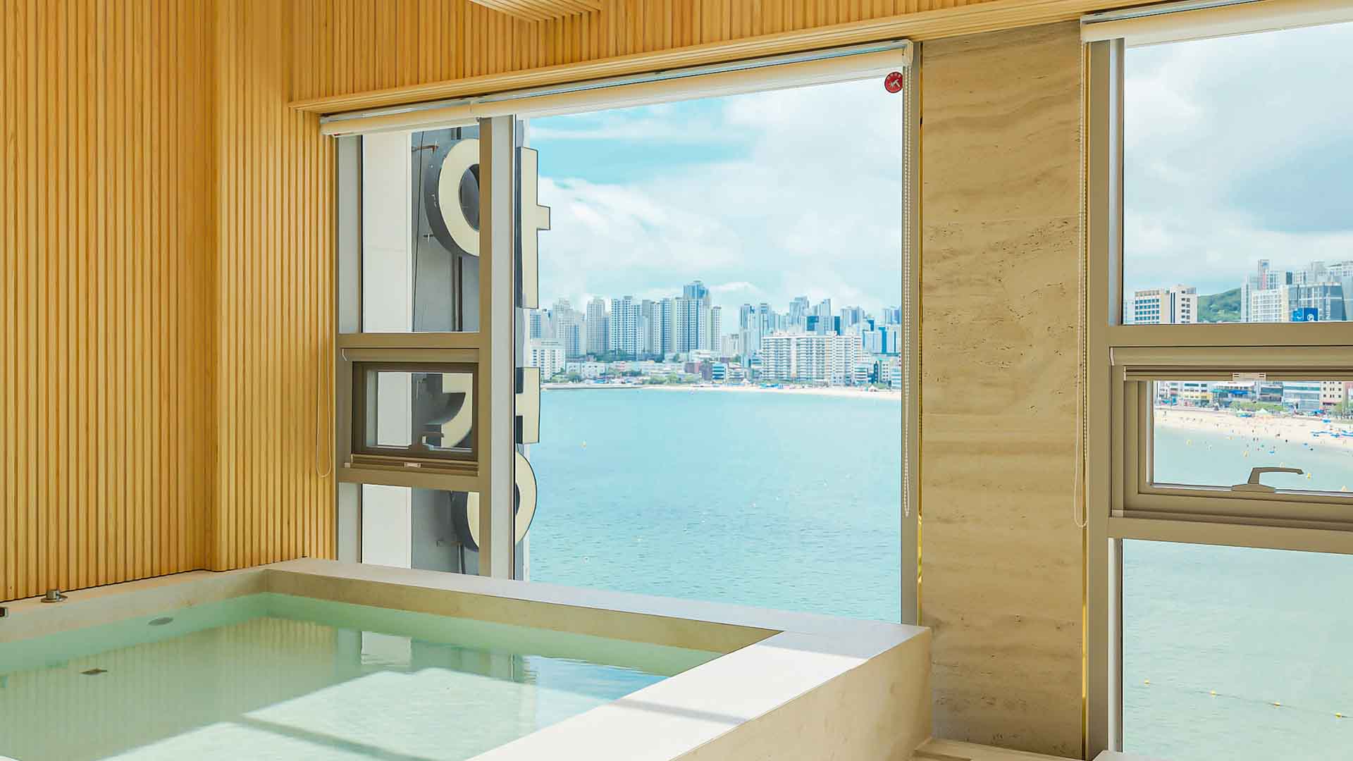 바뮤호텔 / 