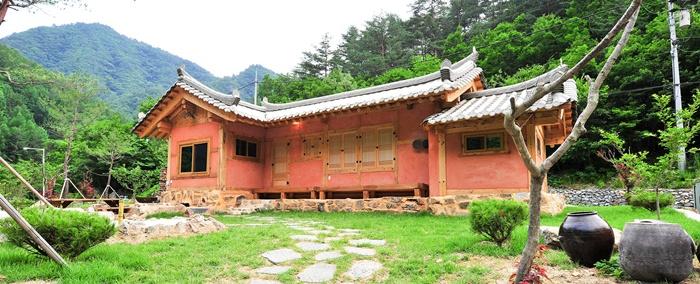 삼척 덕풍계곡아름골펜션 / 