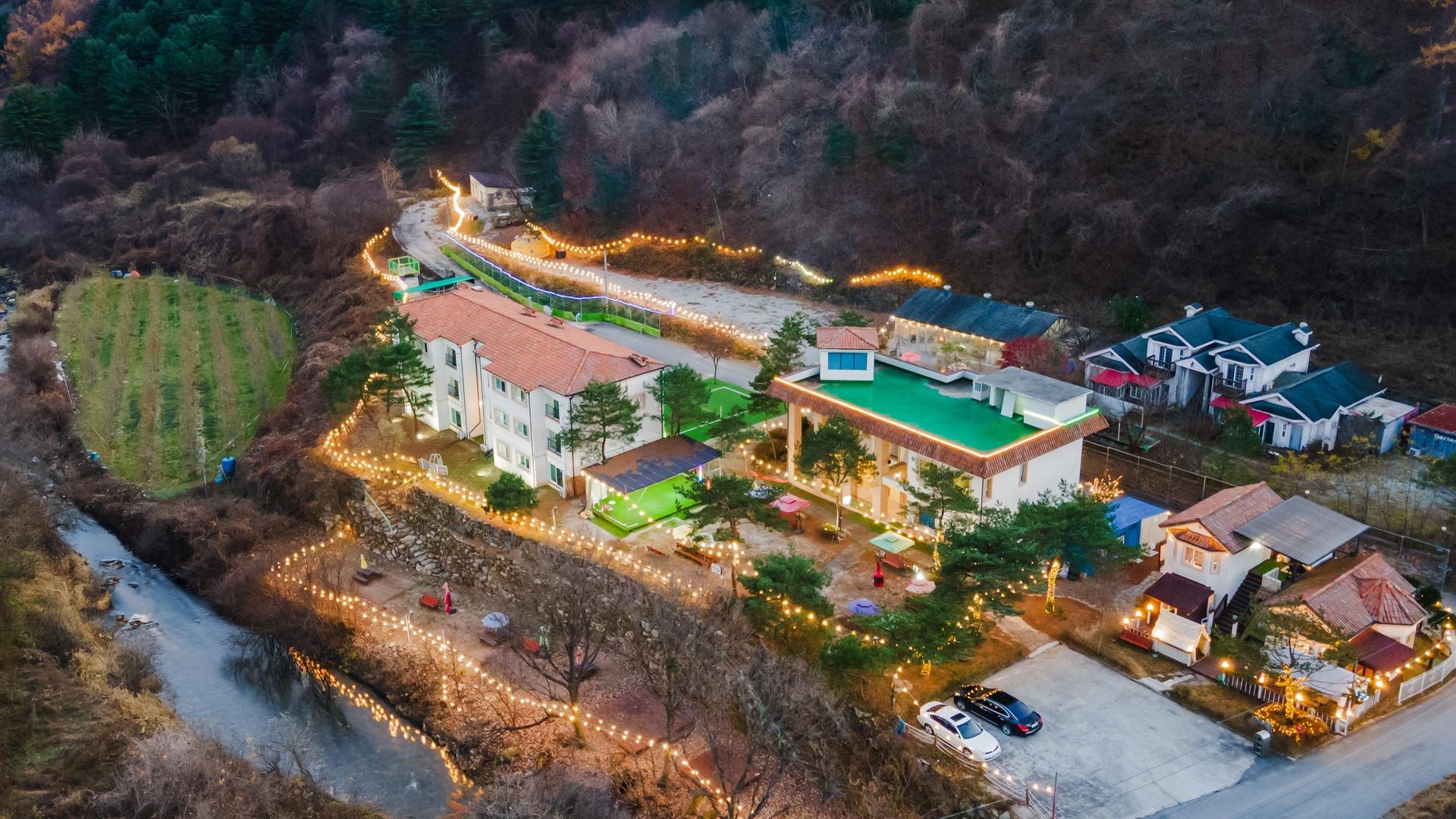 가평 뭉클하우스 애견동반 펜션 / 