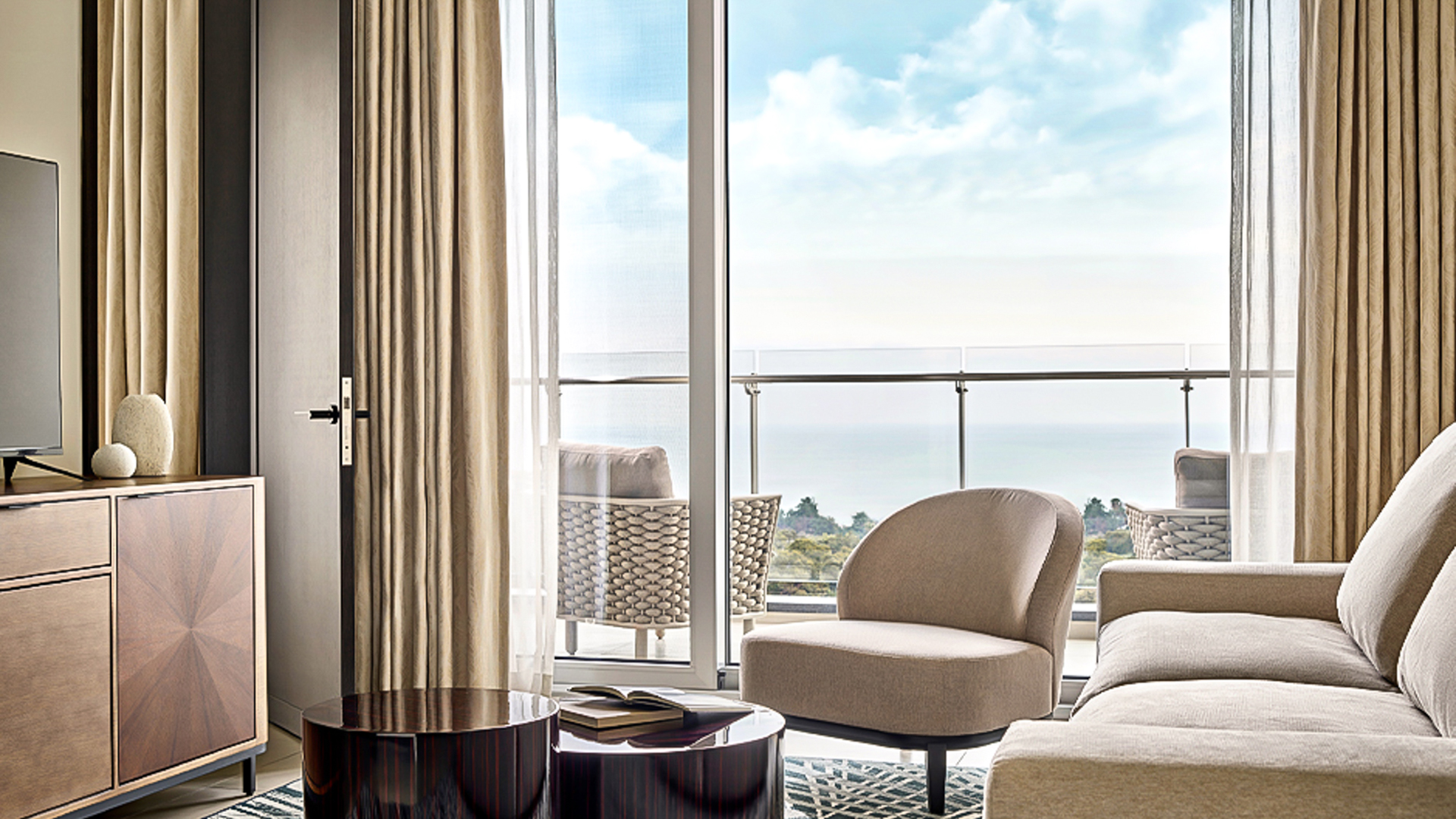 그랜드 조선 힐 스위트 /