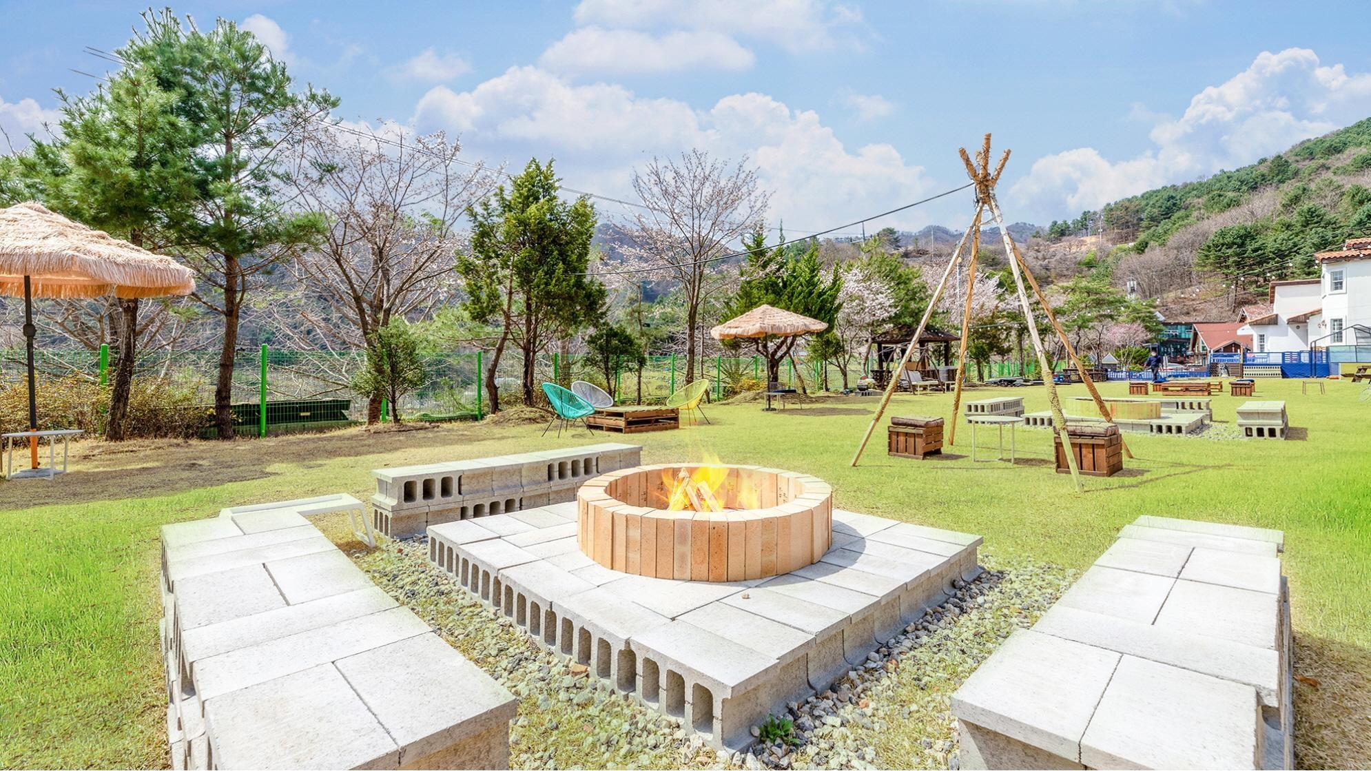 가평 산타마리아 애견동반 독채 펜션 / 