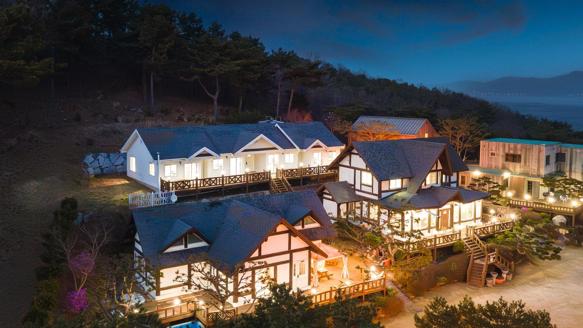 석모도 숲속바다풍경 오션뷰 펜션 / 