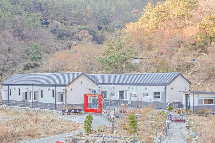 고성 다이노 꽃밭에서 / 
