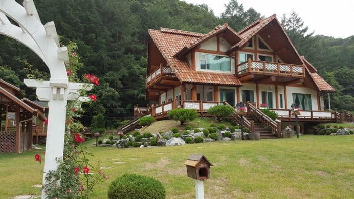 안성 산장느낌펜션 / 