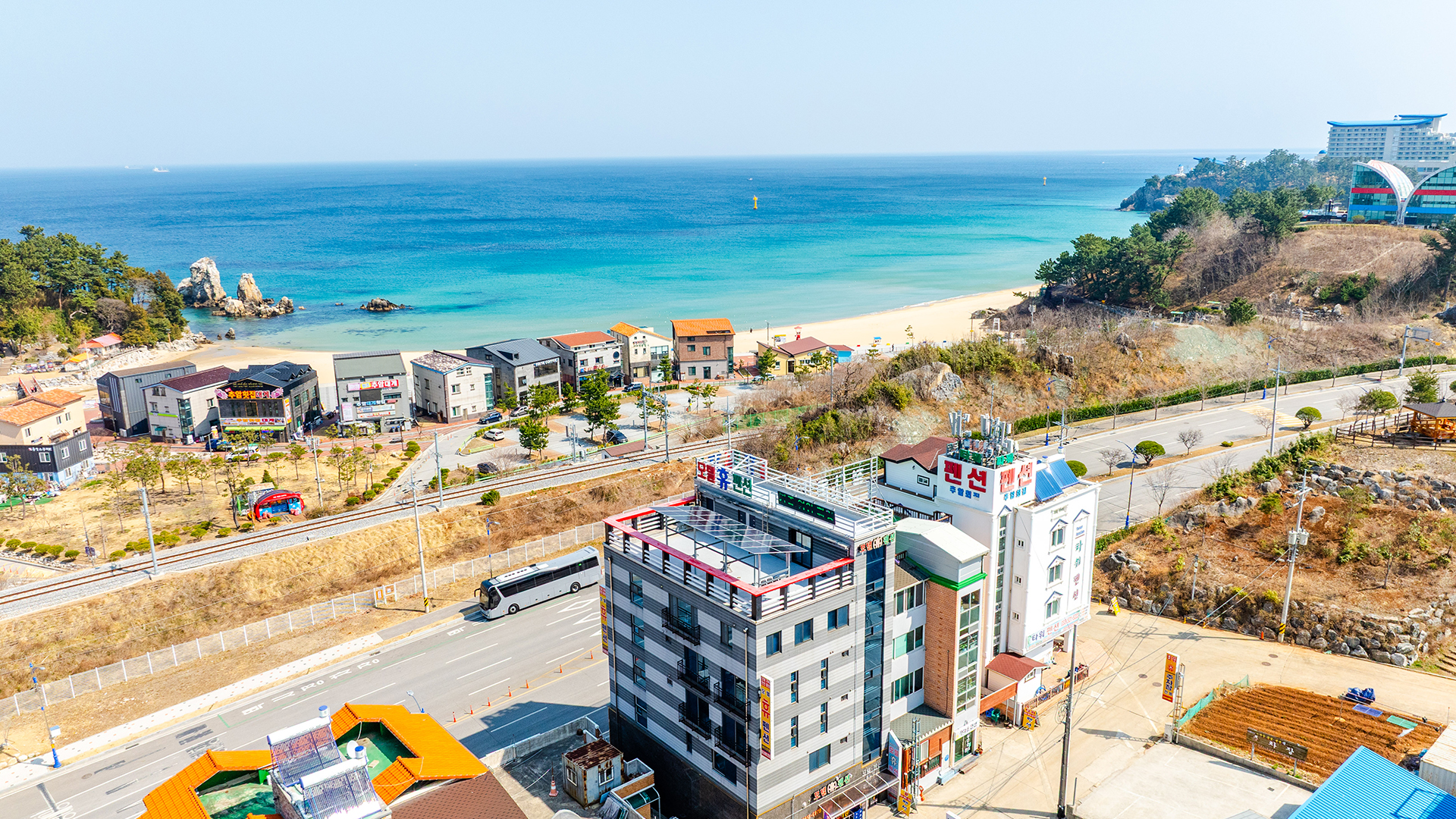 추암 휴 펜션 / 