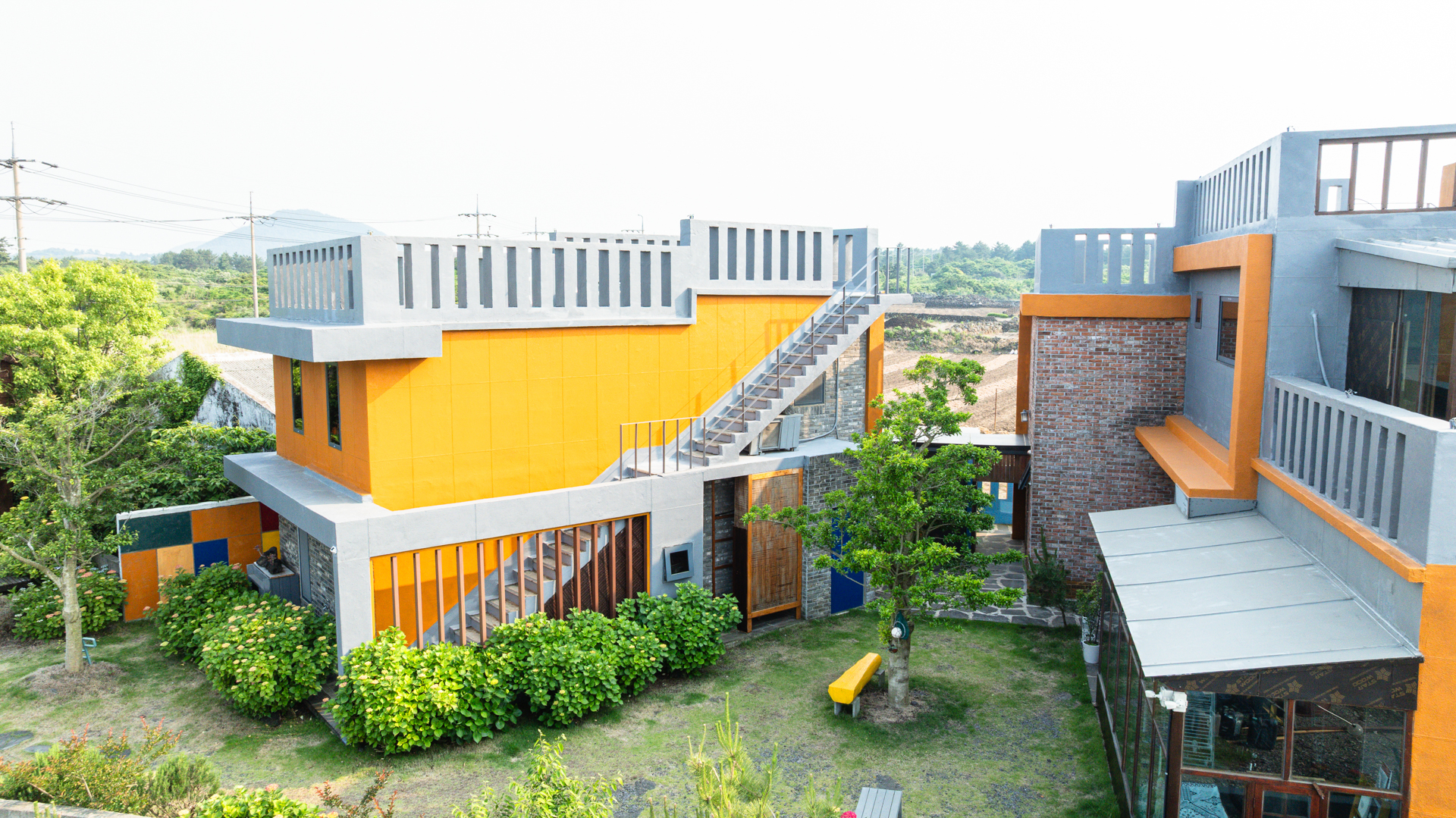제주 미스, 미스터 펜션 / 