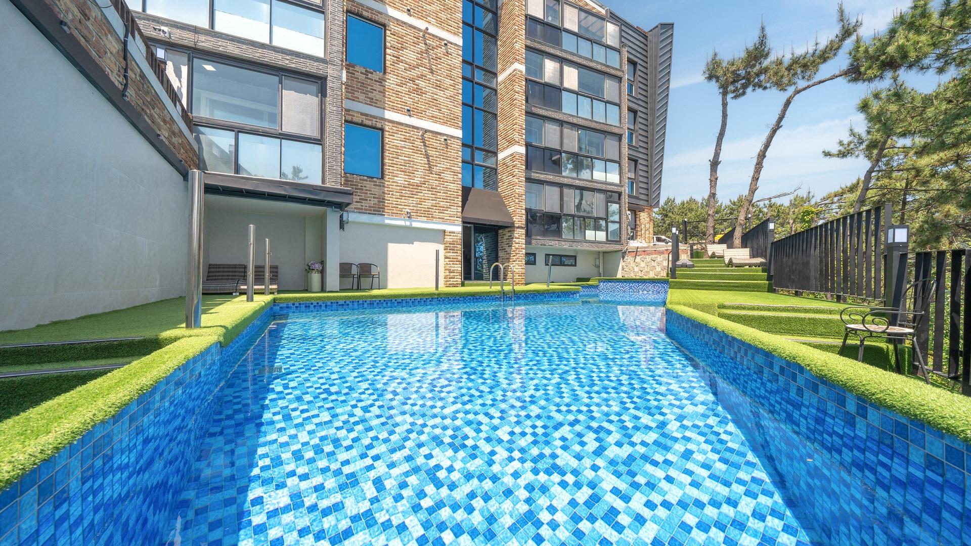 통영 사계절 비치&스파 펜션 /