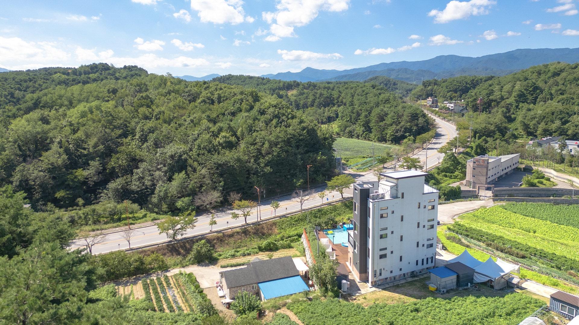 강릉 끄레소스테이 풀빌라 스파 펜션 / 