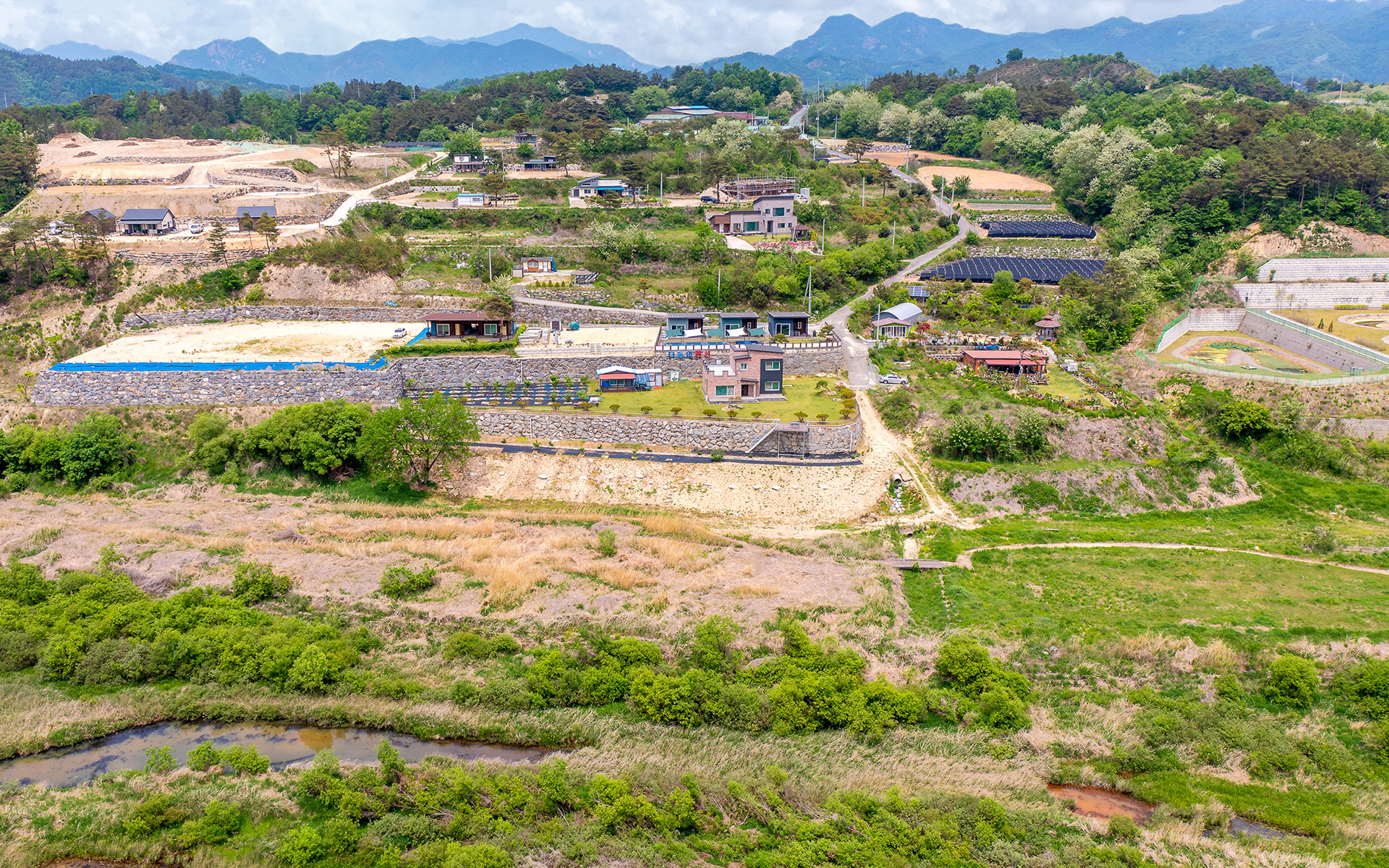 금산 다둥이펜션 / 