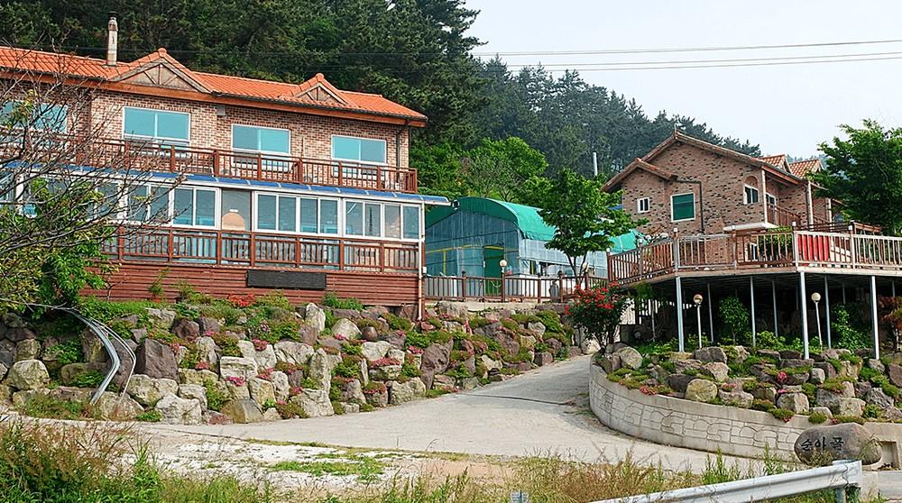 영광 초현 펜션 / 