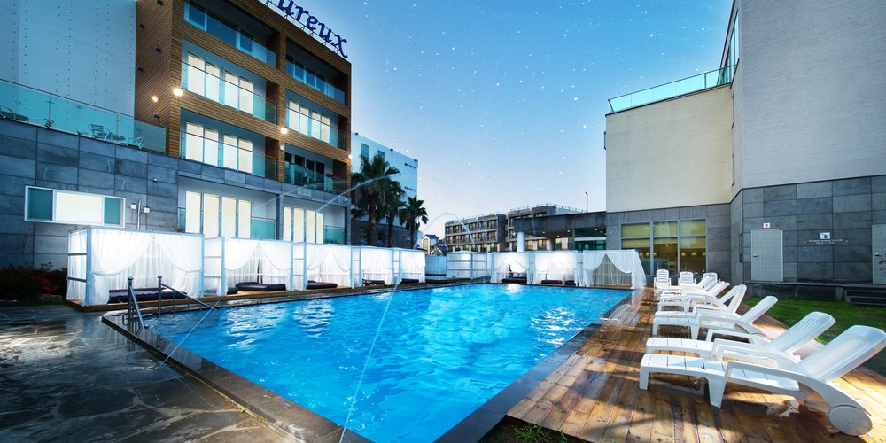 제주 라마다호텔 | 라마다프라자제주호텔 호텔·리조트 > 제주 > 제주시/제주국제공항 | 여기어때” style=”width:100%” title=”호텔·리조트 > 제주 > 제주시/제주국제공항 | 여기어때”><figcaption>호텔·리조트 > 제주 > 제주시/제주국제공항 | 여기어때</figcaption></figure>
<figure><img decoding=