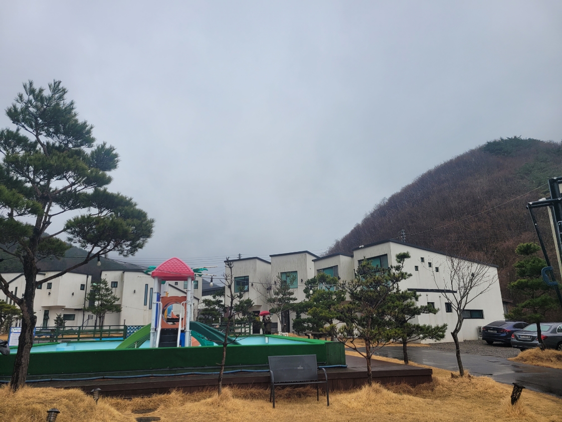 무주 더하루풀빌라 | 여기어때
