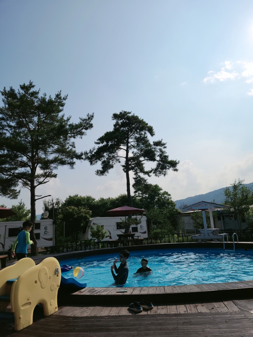 가평 동화카라반 캠핑장 | 여기어때